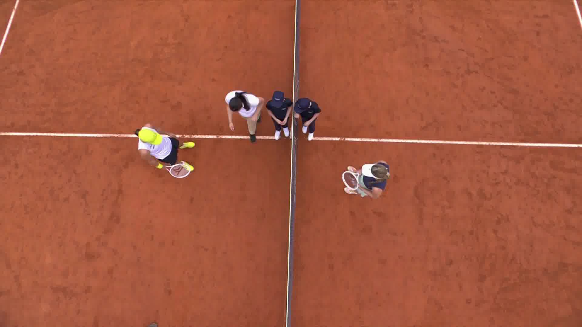 ROME - MATCH HIGHLIGHTS - R32 - DANIELLE COLLINS v IGA SWIATEK
