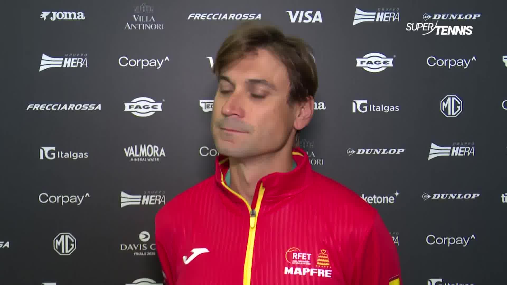 F6366B7C-A505-4E4B-ACEE-45B56D63522F