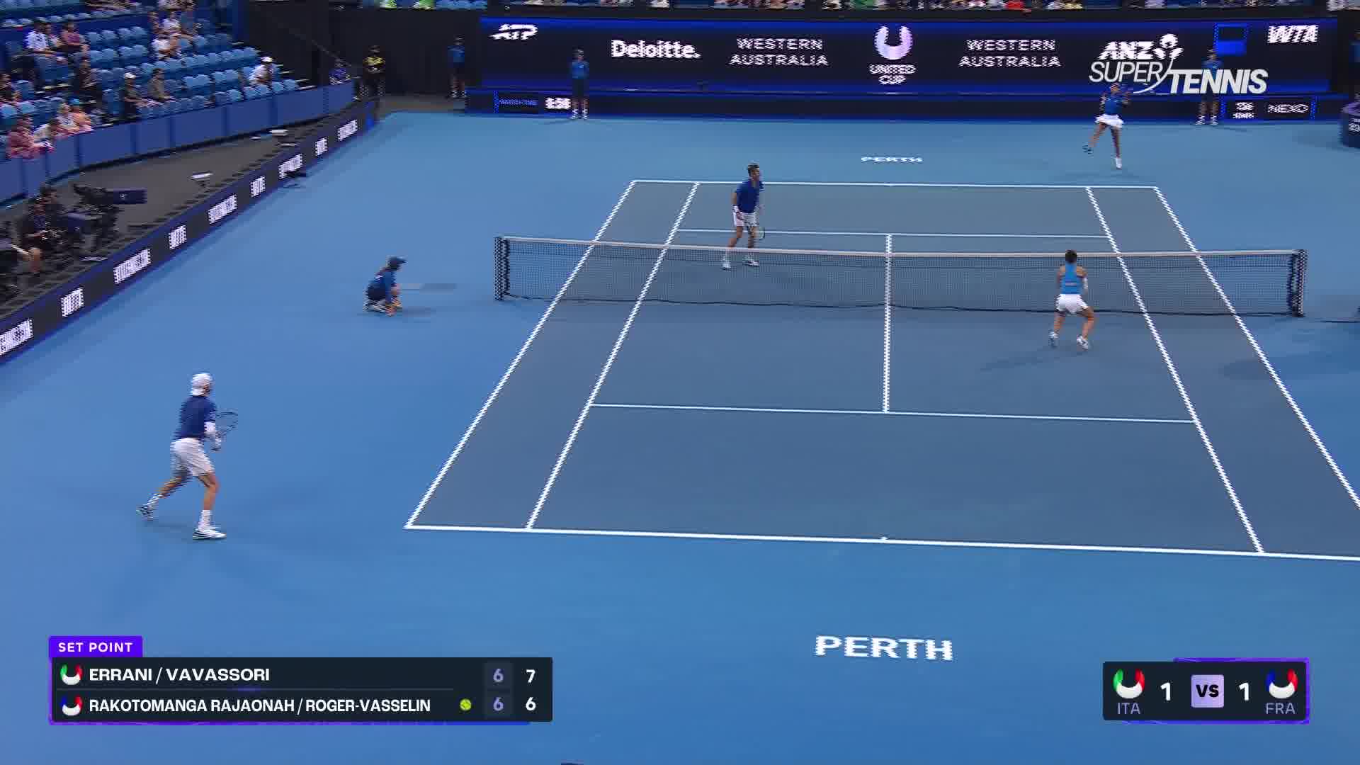 0D030B39-1D44-48A8-AAD3-49282AEDA7C0