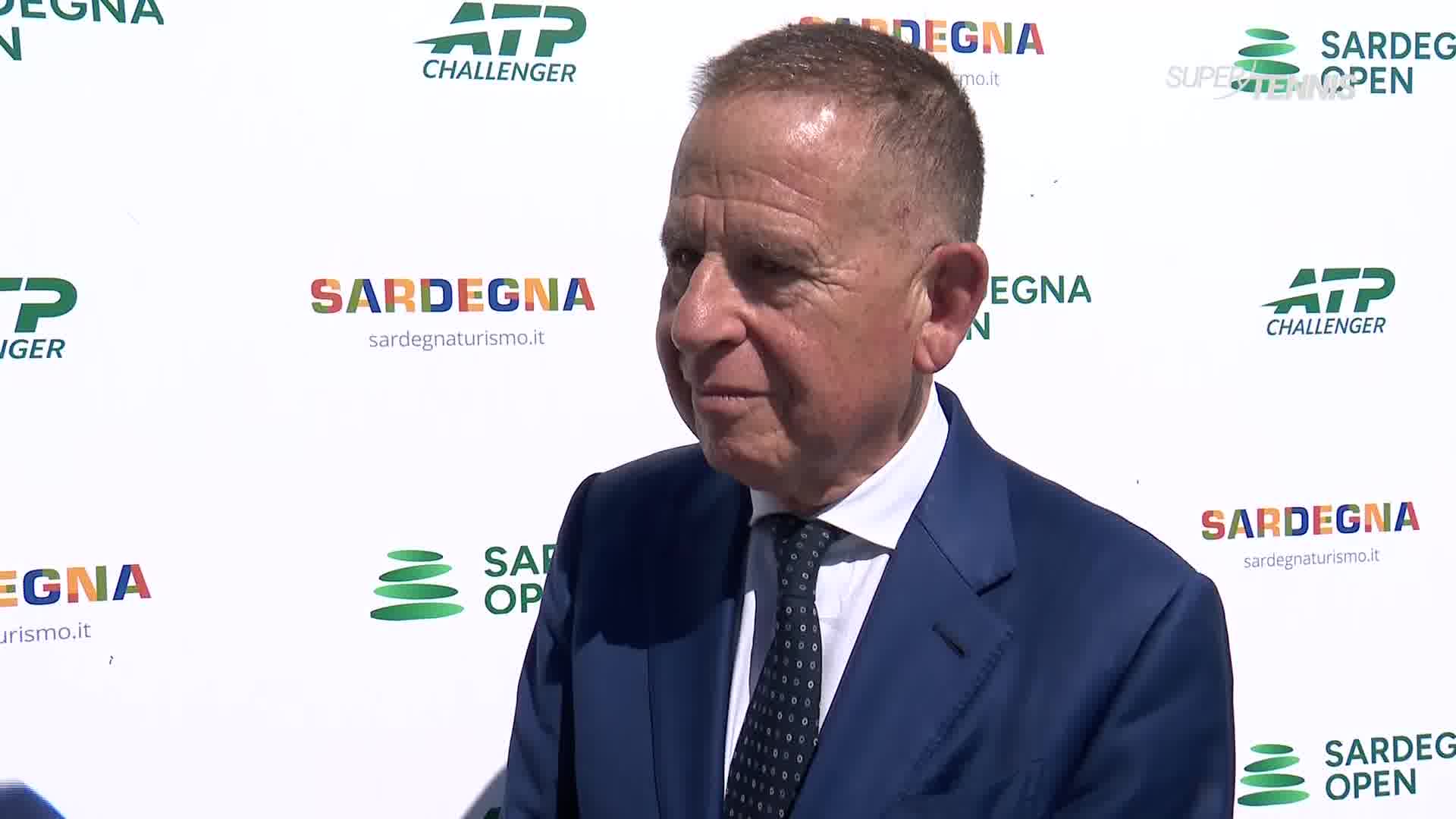 EB8AA129-84E7-4FEC-93E2-E775D269C430